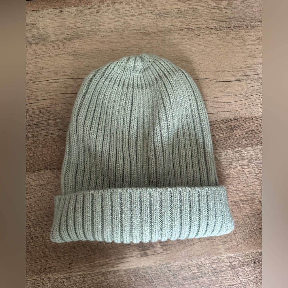 Brandy Melville Beanie
